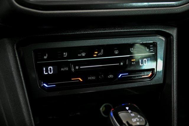 Photo of 2022 Gray Volkswagen Tiguan