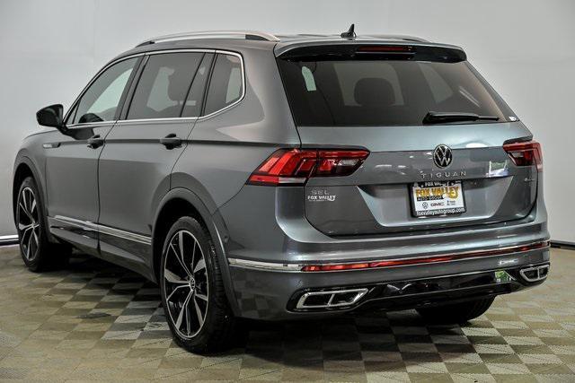 Photo of 2022 Gray Volkswagen Tiguan
