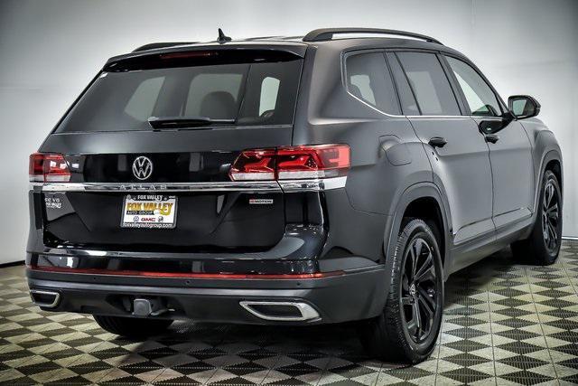 Photo of 2022 Black Volkswagen Atlas