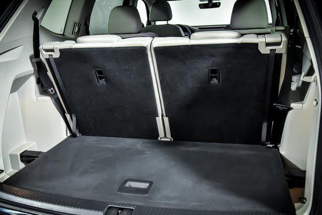 Photo of 2022 Black Volkswagen Atlas