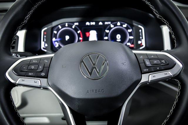 Photo of 2022 Black Volkswagen Atlas