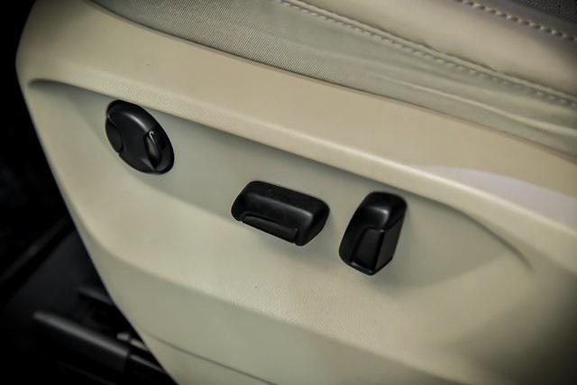 Photo of 2022 Black Volkswagen Atlas