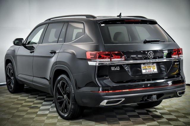 Photo of 2022 Black Volkswagen Atlas