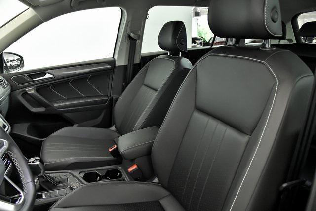 Photo of 2022 White Volkswagen Tiguan