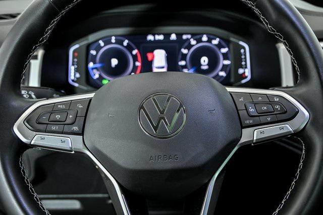 Photo of 2023 Silver Metallic Volkswagen Atlas