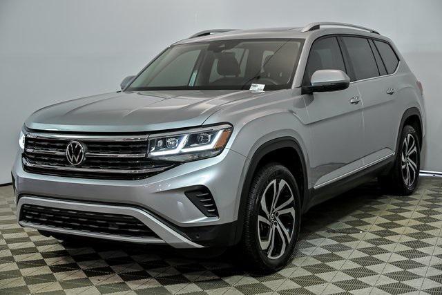 Photo of 2023 Silver Metallic Volkswagen Atlas