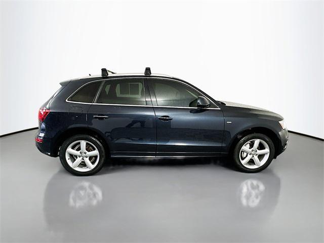 Photo of 2017 Moonlight Blue Audi Q5