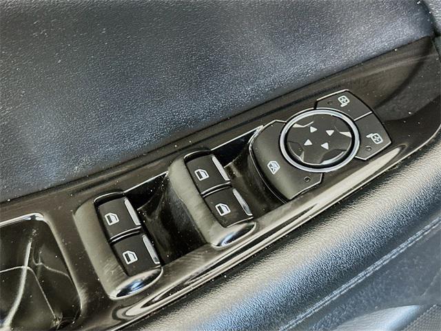 Photo of 2016 Shadow Black Ford Edge
