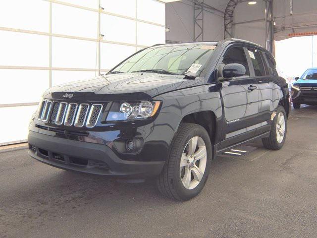 Photo of 2017 True Blue Pearlcoat Jeep Compass