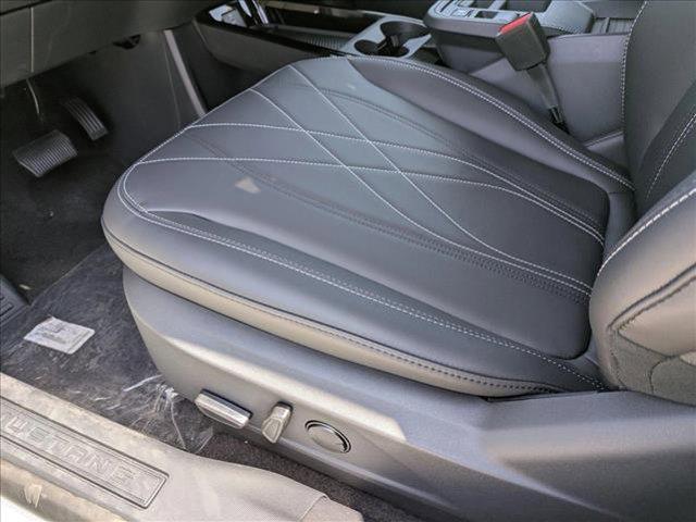 Photo of 2025 Star White Metallic Tri-Coat Ford Mustang Mach-E