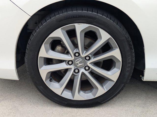 Photo of 2014 White Orchid Pearl Honda Accord