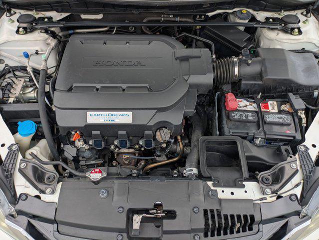 Photo of 2014 White Orchid Pearl Honda Accord