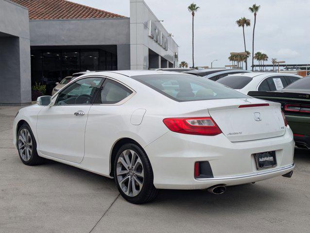 Photo of 2014 White Orchid Pearl Honda Accord