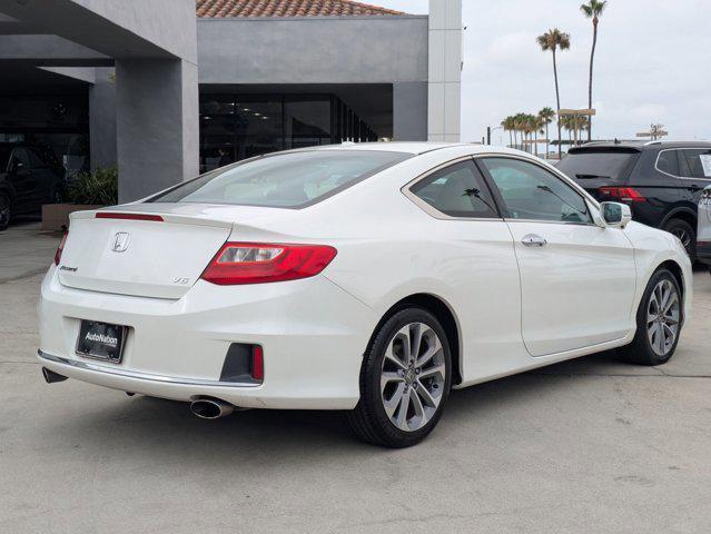 Photo of 2014 White Orchid Pearl Honda Accord