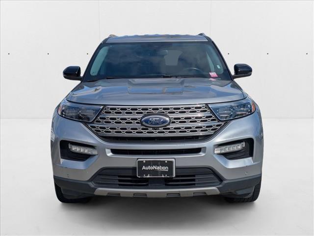 Photo of 2023 Iconic Silver Metallic Ford Explorer