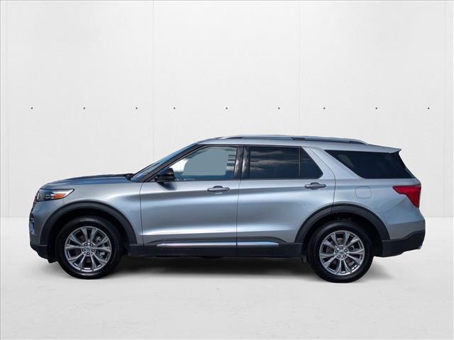 Photo of 2023 Iconic Silver Metallic Ford Explorer