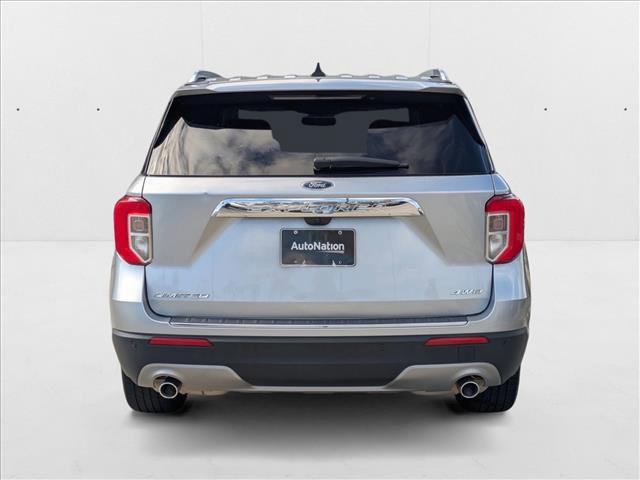 Photo of 2023 Iconic Silver Metallic Ford Explorer