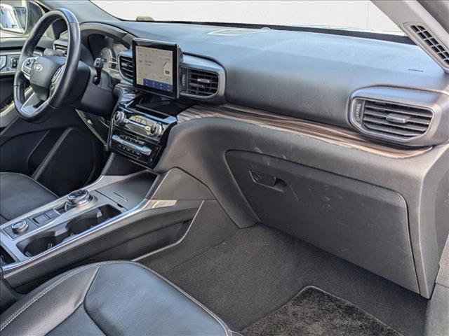Photo of 2023 Iconic Silver Metallic Ford Explorer
