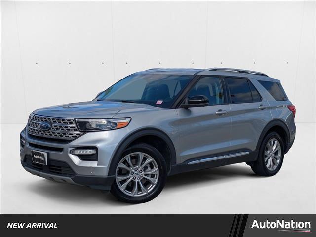 Photo of 2023 Iconic Silver Metallic Ford Explorer