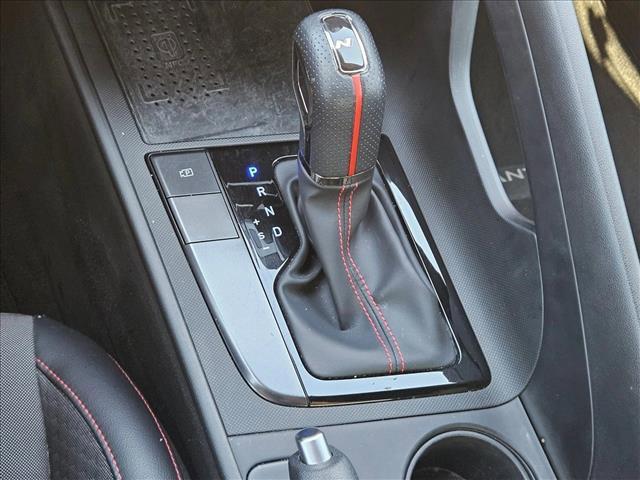 Photo of 2021 Scarlet Red Pearl Hyundai ELANTRA