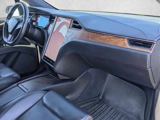 Photo of 2020 Midnight Silver Metallic Tesla Model X