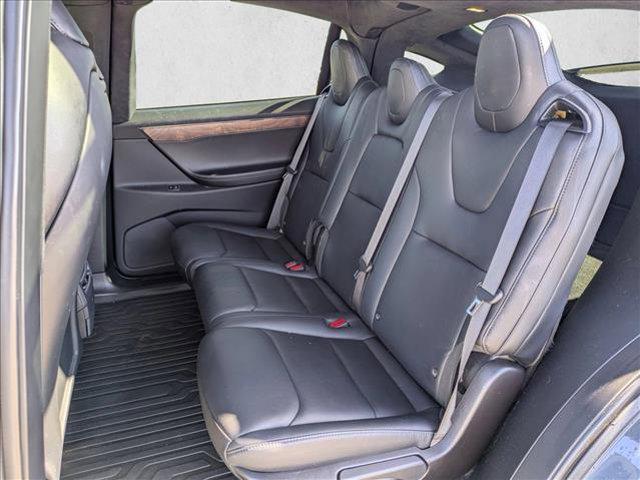 Photo of 2020 Midnight Silver Metallic Tesla Model X