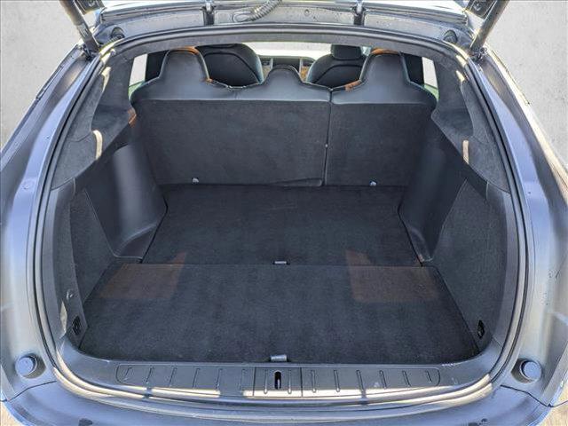 Photo of 2020 Midnight Silver Metallic Tesla Model X