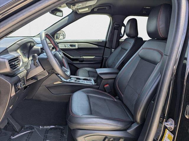 Photo of 2024 Agate Black Metallic Ford Explorer