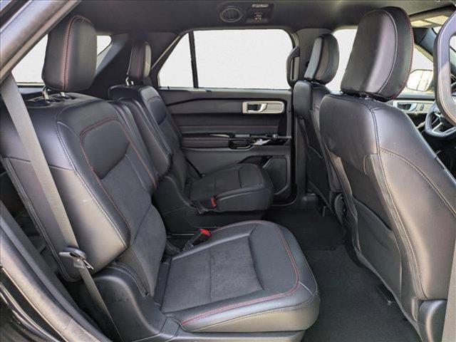 Photo of 2024 Agate Black Metallic Ford Explorer