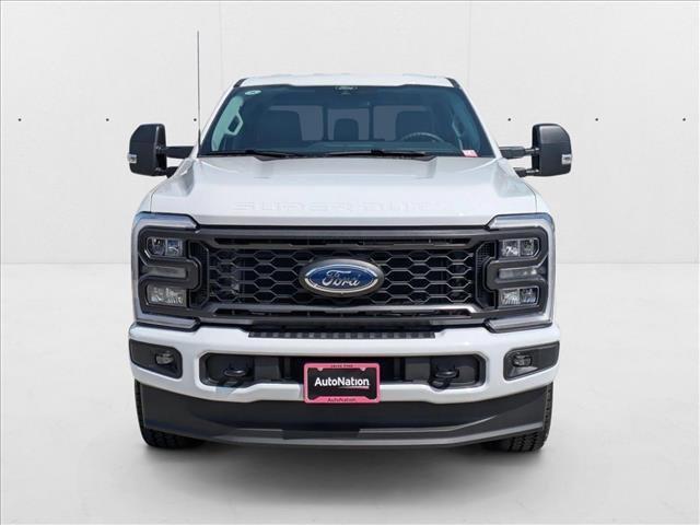 Photo of 2025 Oxford White Ford F-250