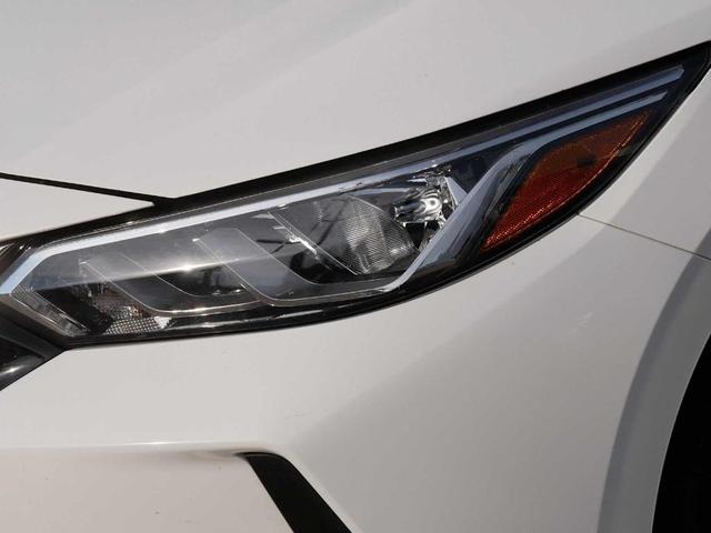 Photo of 2022 Cloud White Nissan Sentra