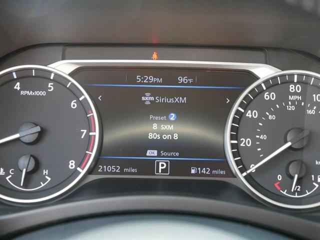 Photo of 2022 Cloud White Nissan Sentra