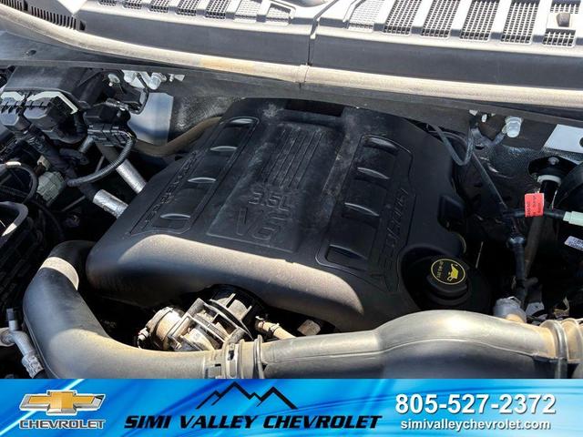 Photo of 2015 Oxford White Ford F-150