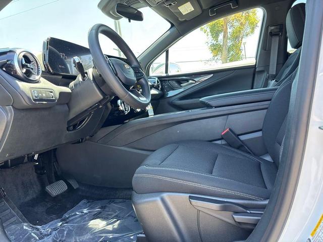 Photo of 2025 Summit White Chevrolet Blazer EV
