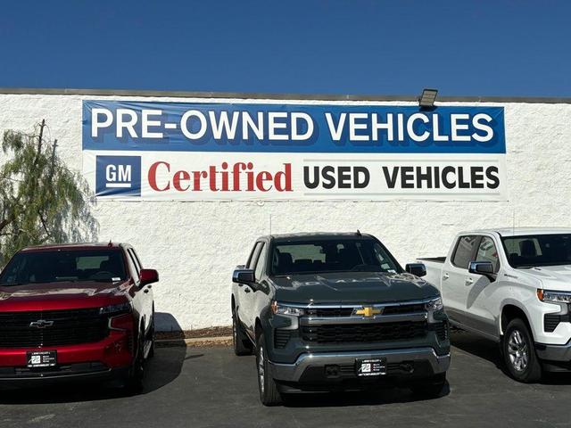 Photo of 2026 Sterling Gray Metallic Chevrolet Equinox