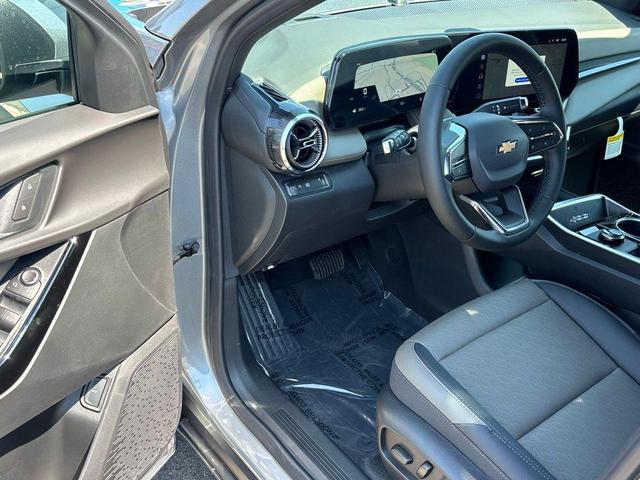 Photo of 2026 Sterling Gray Metallic Chevrolet Equinox