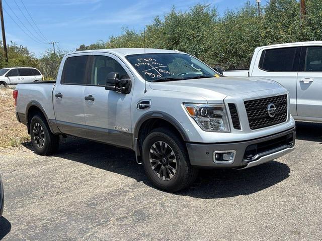 2017 Nissan Titan