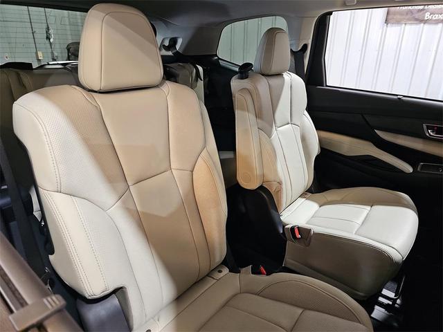 Photo of 2025 Crystal White Pearl Subaru Ascent