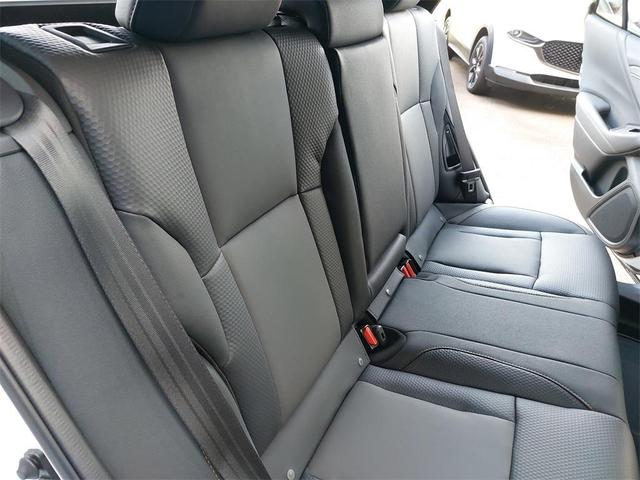 Photo of 2025 Crystal White Pearl Subaru Outback