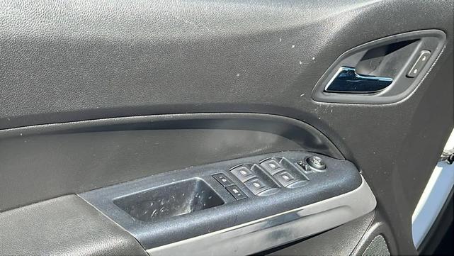 Photo of 2021 Summit White Chevrolet Colorado