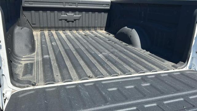 Photo of 2021 Summit White Chevrolet Colorado