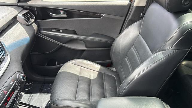 Photo of 2020 Sangria Red Kia Sorento