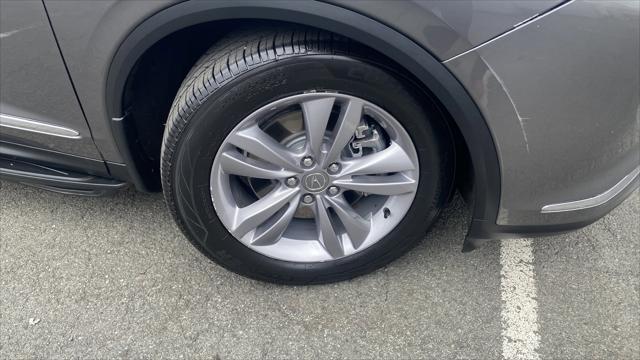 Photo of 2022 Lunar Silver Metallic Acura MDX