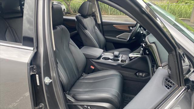 Photo of 2022 Lunar Silver Metallic Acura MDX