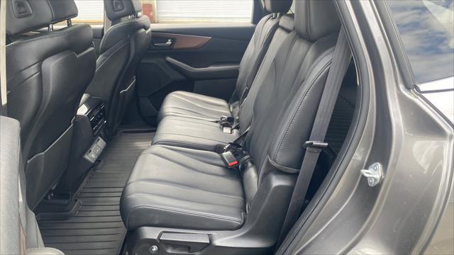 Photo of 2022 Lunar Silver Metallic Acura MDX