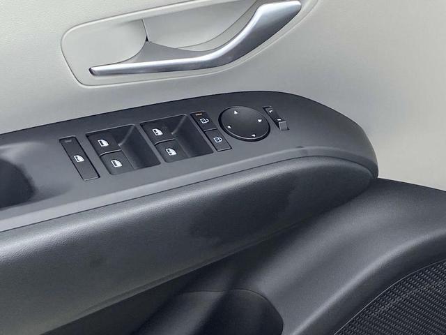Photo of 2025 Black Hyundai TUCSON
