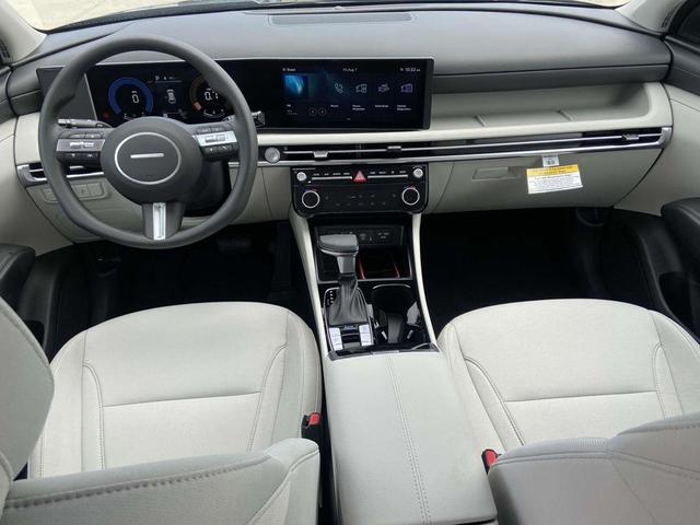 Photo of 2025 Black Hyundai TUCSON