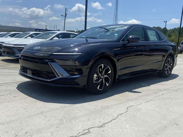 Photo of 2025 Carbon Blue Hyundai SONATA