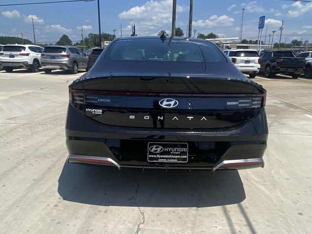 Photo of 2025 Carbon Blue Hyundai SONATA