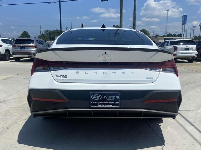 Photo of 2025 White Hyundai ELANTRA HEV